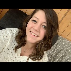 Meet your Posher, Elisha